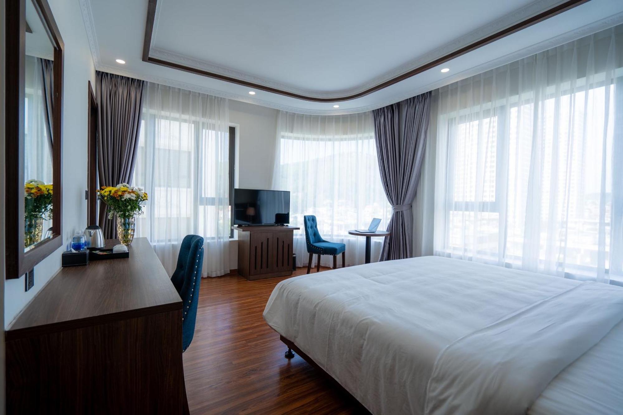 Xuan Thanh Luxury Hotel Ha Long Exterior photo